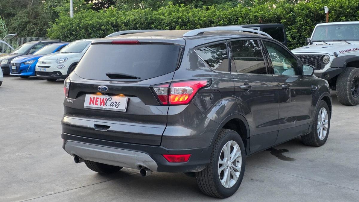 Ford Kuga 1.5 TDCI 120 CV S&S 2WD Powershift Edition (7)
