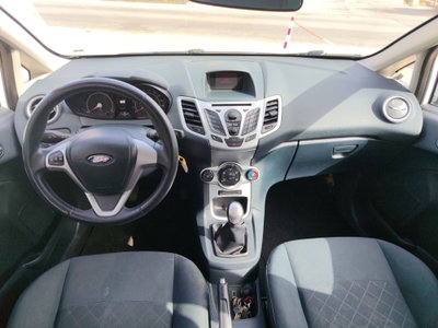 Ford Fiesta Ikon 1.4 TDCi 70CV 5 porte (5)