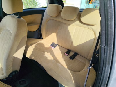 Lancia Ypsilon 1.3 MJT 75 CV Argento (7)