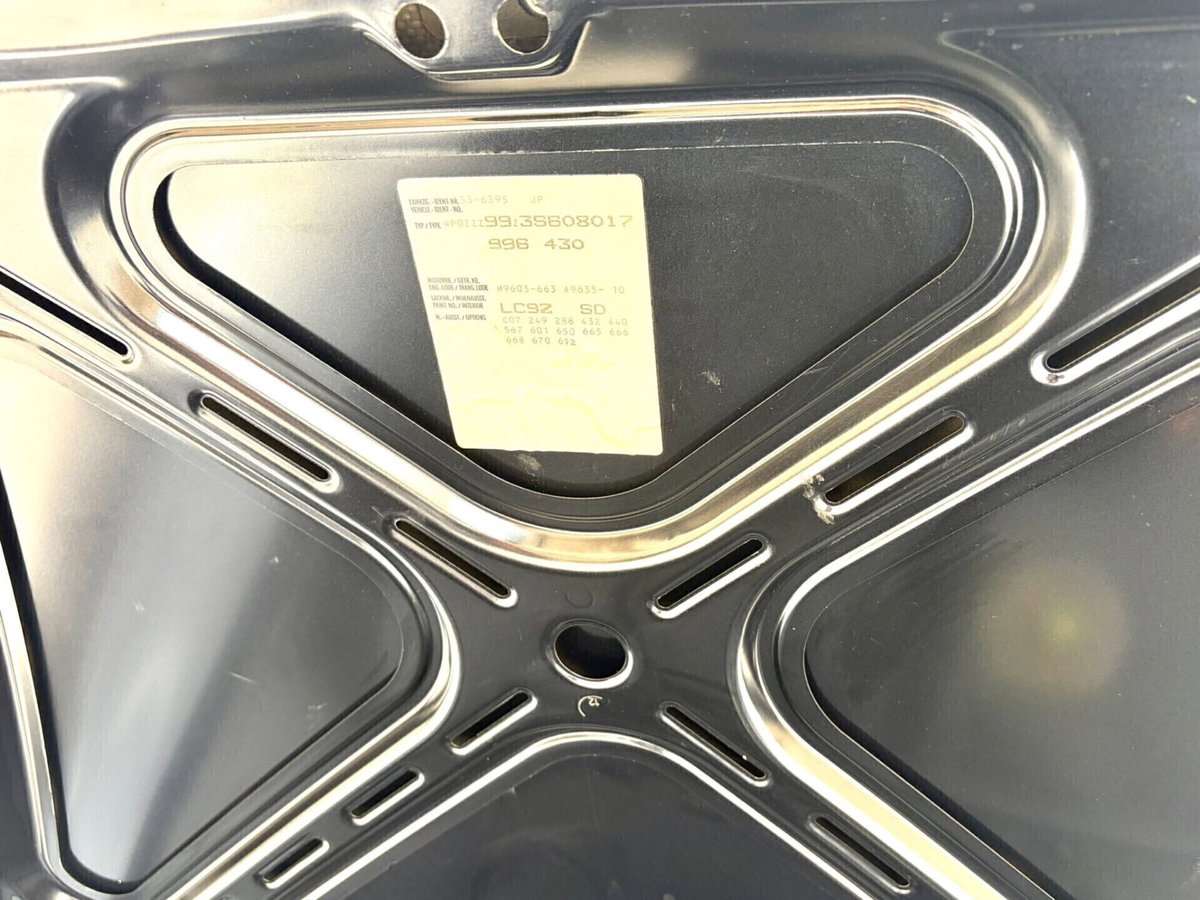 Porsche 911 Coupé Carrera 4S cat (18)