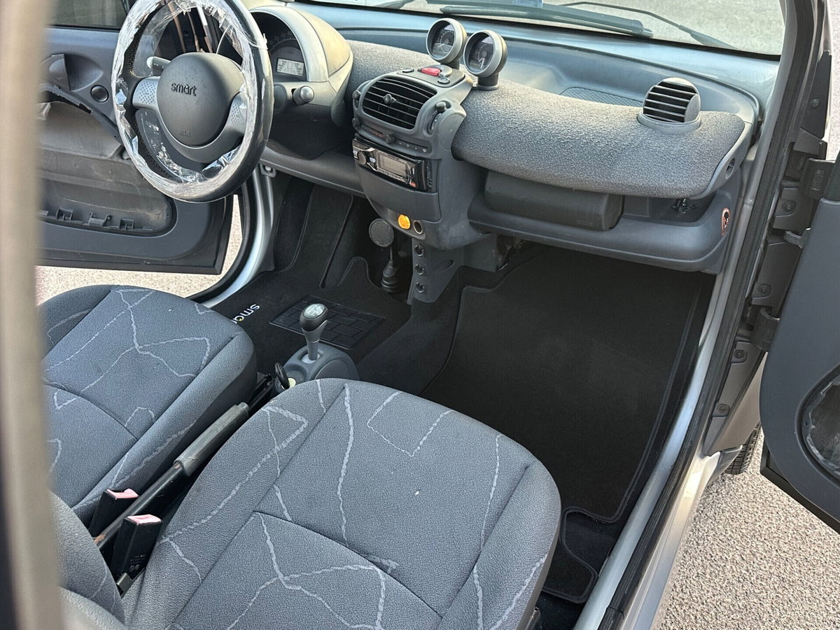 smart Fortwo 700 coupé pure (37 kW) (10)