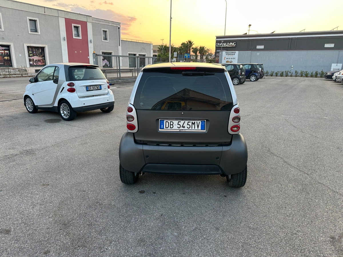 smart Fortwo 700 coupé pure (37 kW) (5)