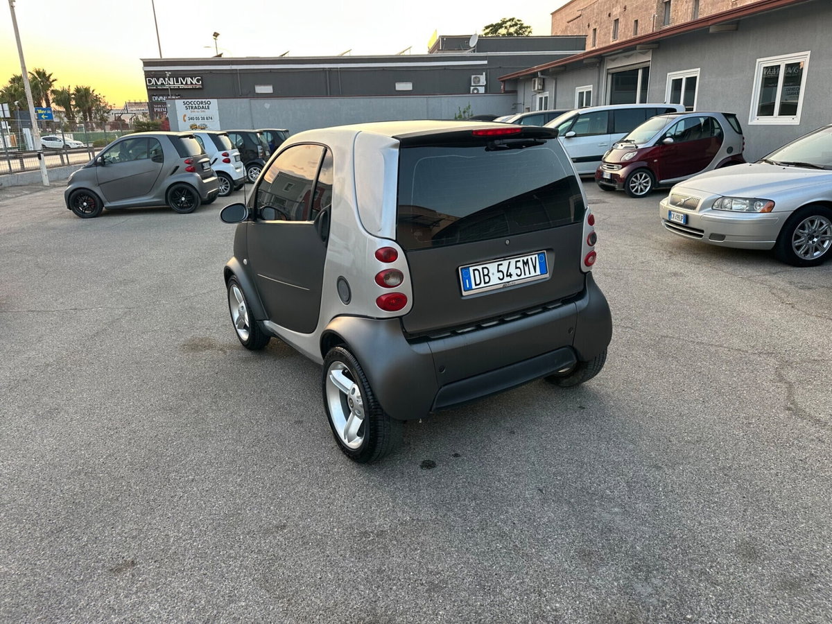 smart Fortwo 700 coupé pure (37 kW) (6)