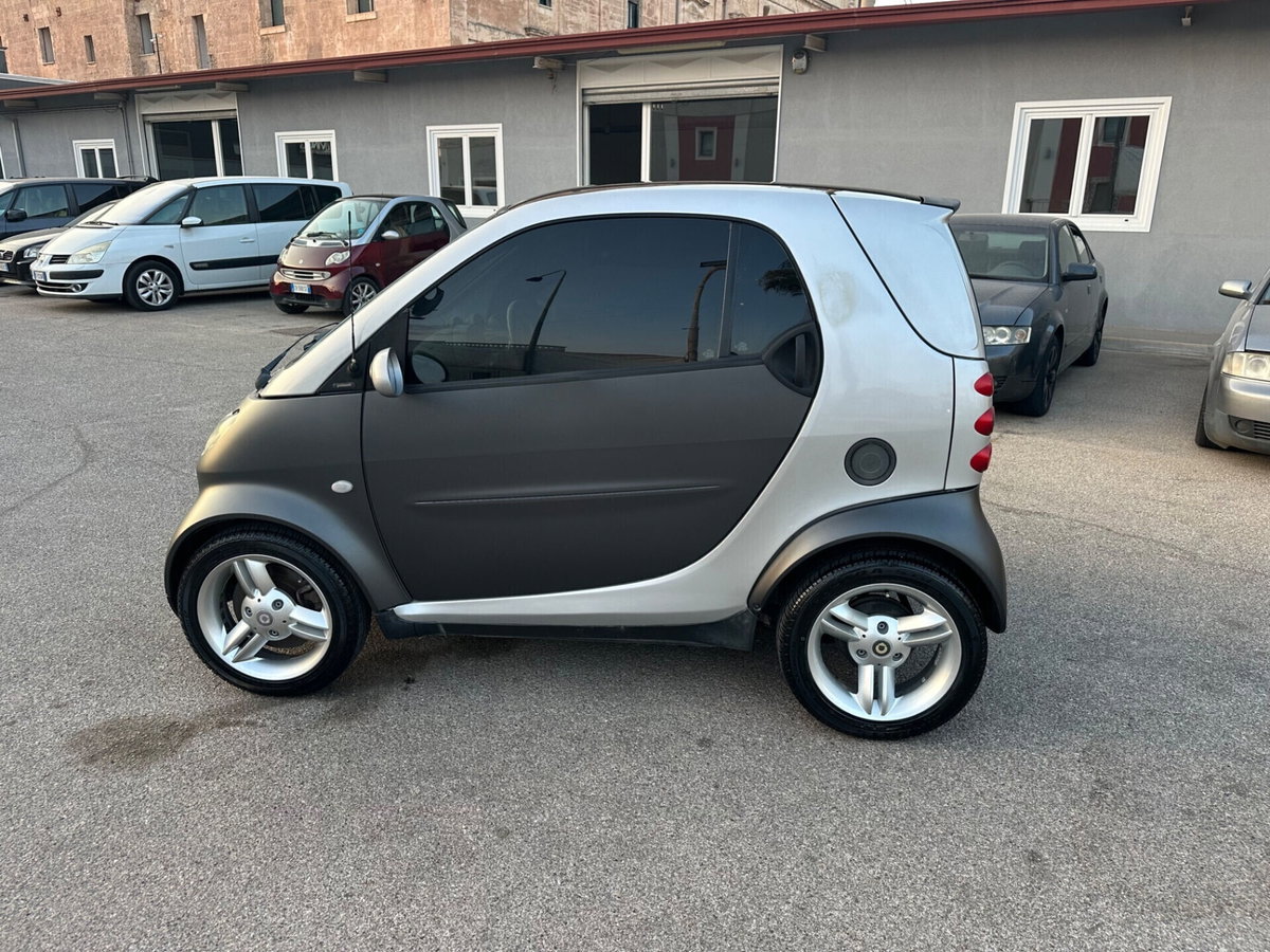 smart Fortwo 700 coupé pure (37 kW) (8)