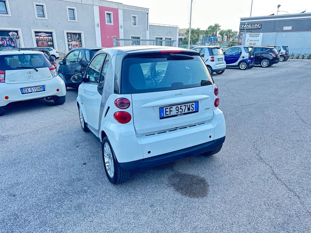 smart Fortwo 1000 52 kW MHD coupé pulse (6)