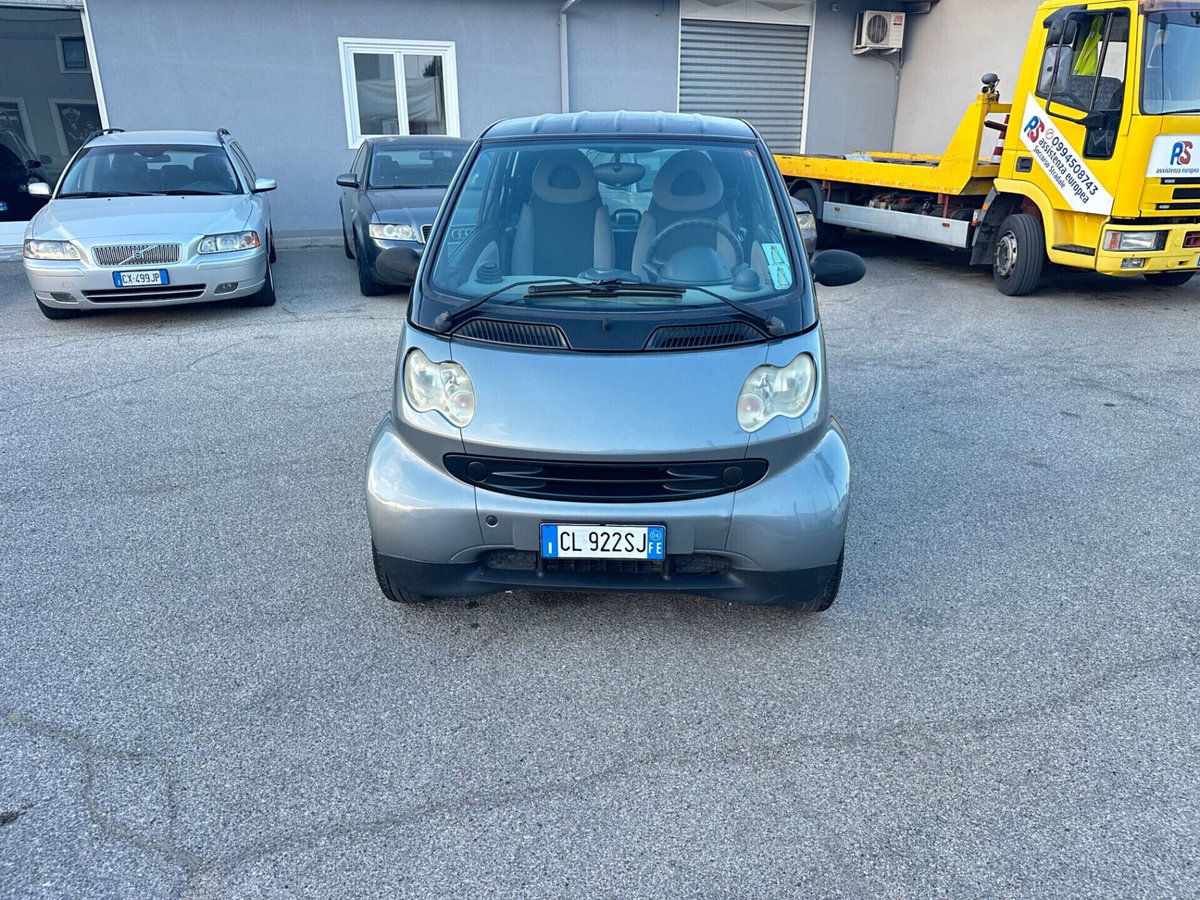 smart Fortwo 800 coupé pure cdi (2)
