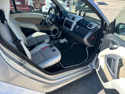 smart Fortwo 1000 52 kW MHD coupé pulse (16)