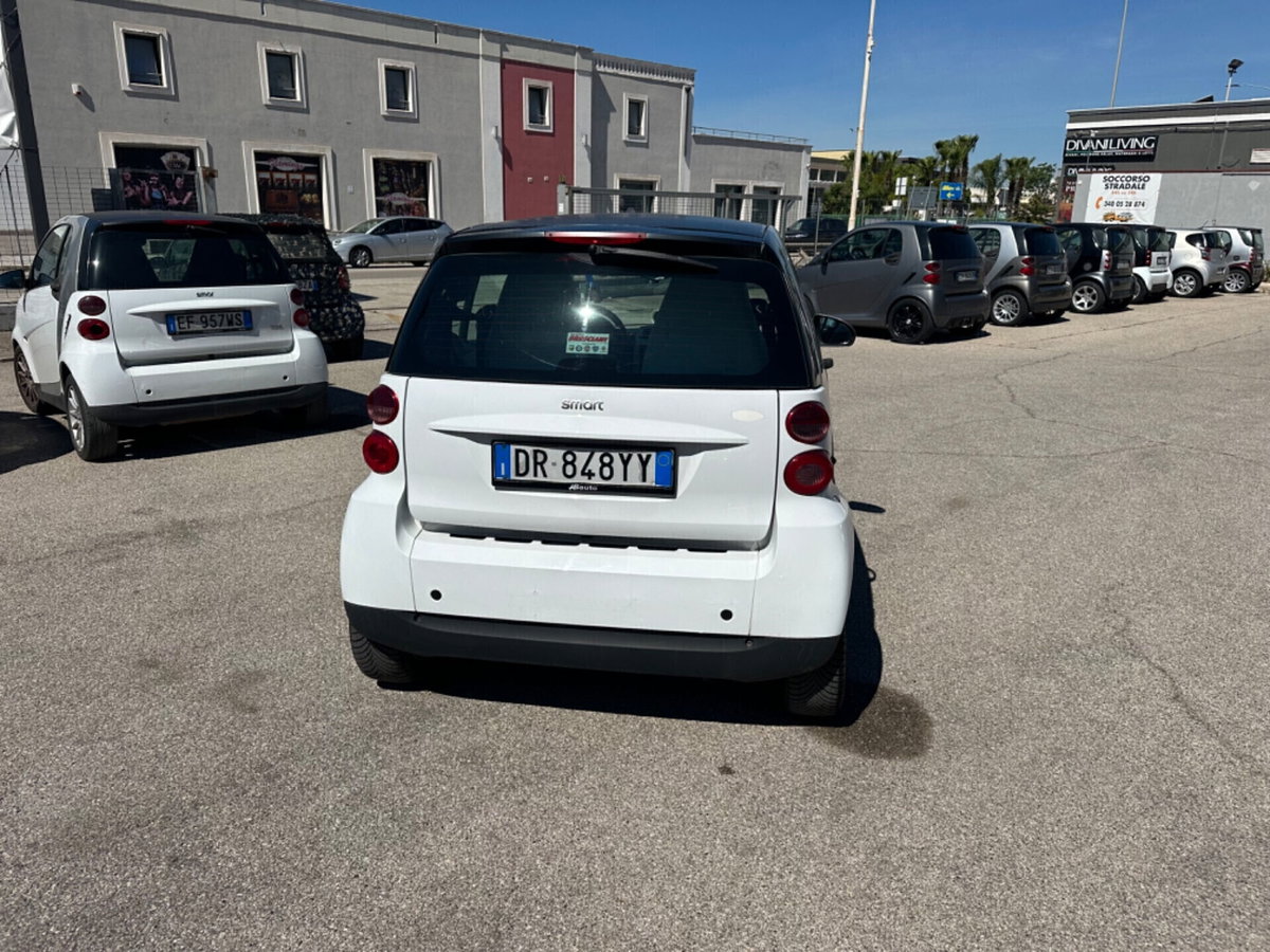 smart Fortwo 1000 52 kW MHD coupé pulse (6)