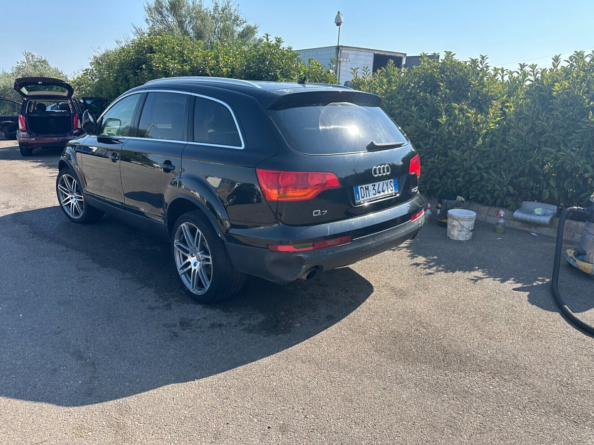 Audi Q7 3.0 V6 TDI 240 CV quattro tiptronic Advanced Plus (5)