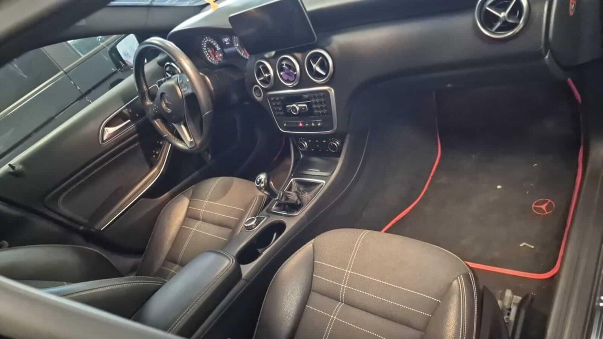 Mercedes-Benz Classe A 180 CDI Premium (3)