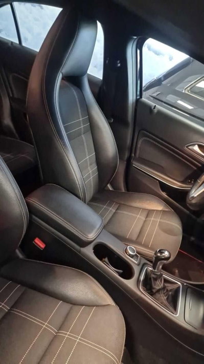 Mercedes-Benz Classe A 180 CDI Premium (7)