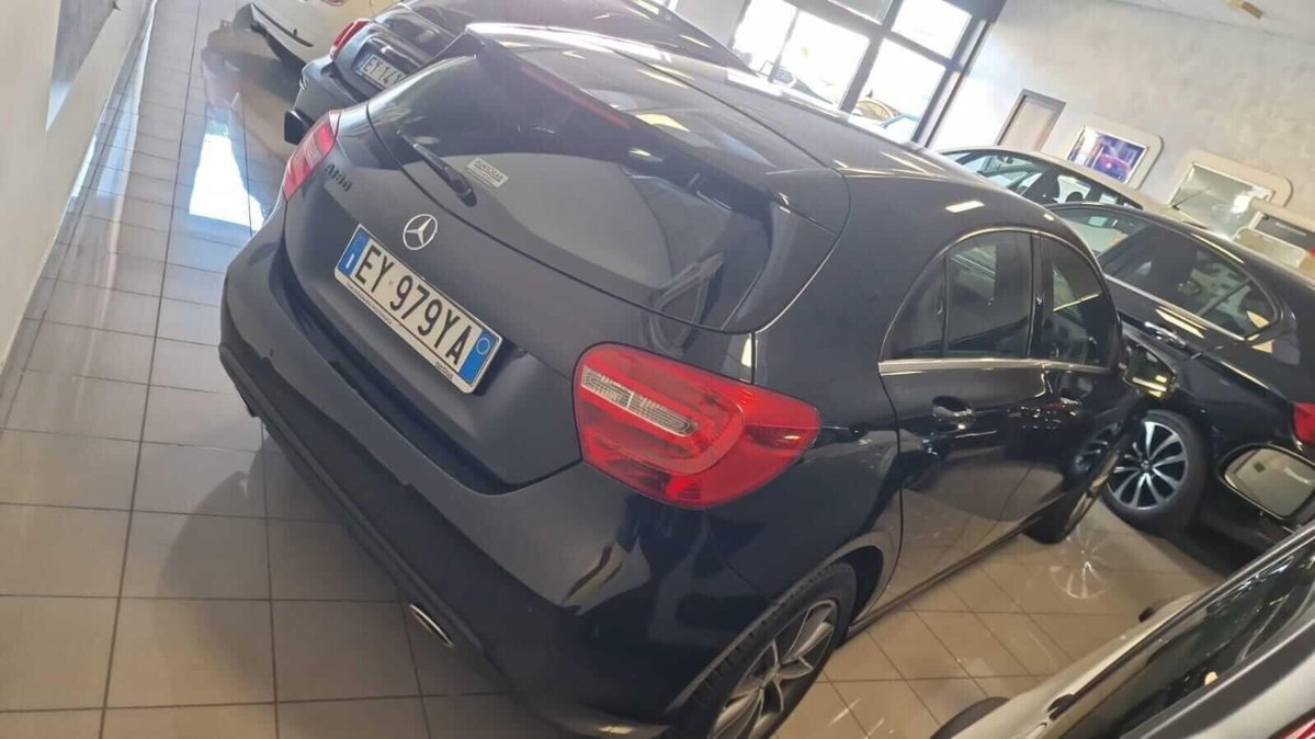 Mercedes-Benz Classe A 180 CDI Premium (9)