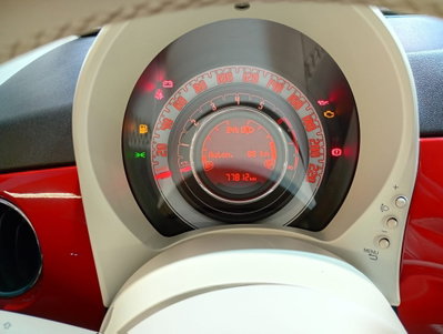 Fiat 500 1.0 Hybrid Lounge (10)