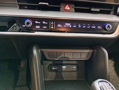 Kia Sportage 1.6 CRDi MHEV Business (16)