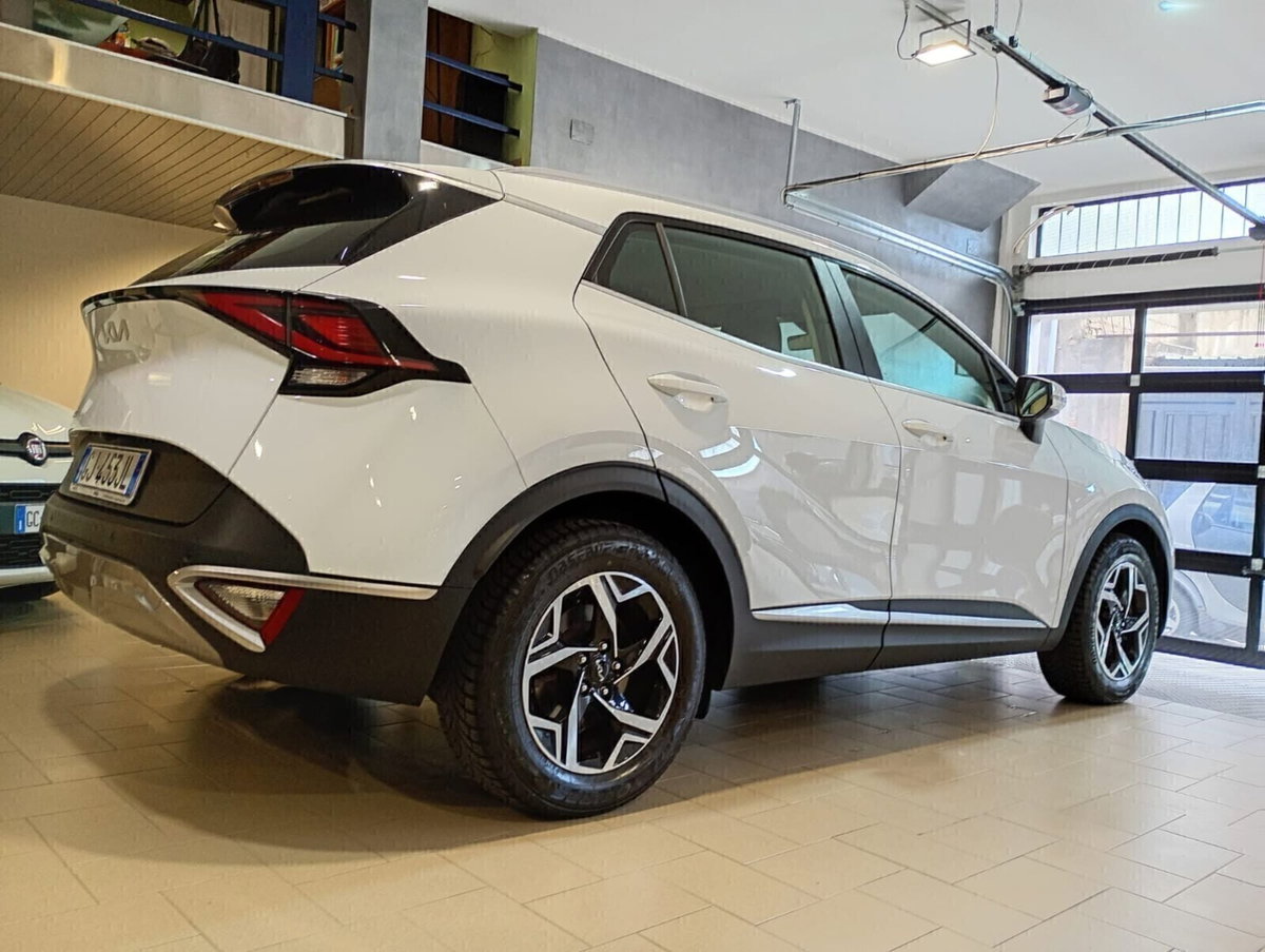 Kia Sportage 1.6 CRDi MHEV Business (7)