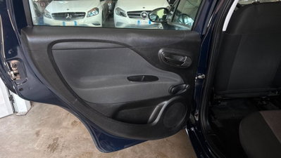 Fiat Punto 1.2 8V 5 porte Lounge (11)