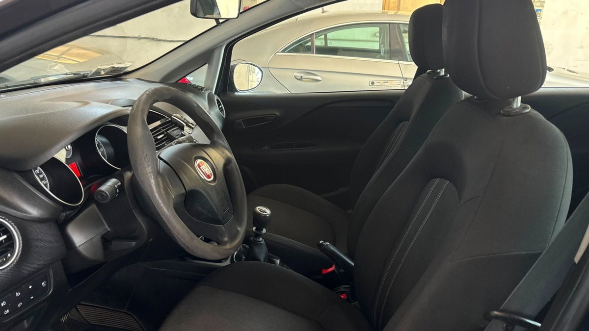 Fiat Punto 1.2 8V 5 porte Lounge (17)