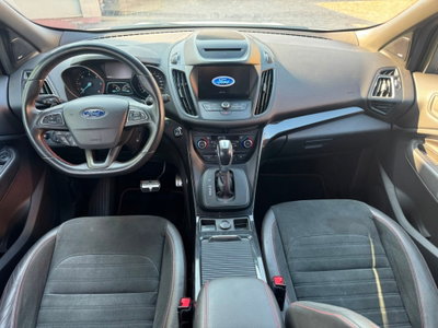 Ford Kuga 2.0 TDCI 150 CV S&S 4WD Powershift ST-Line (10)