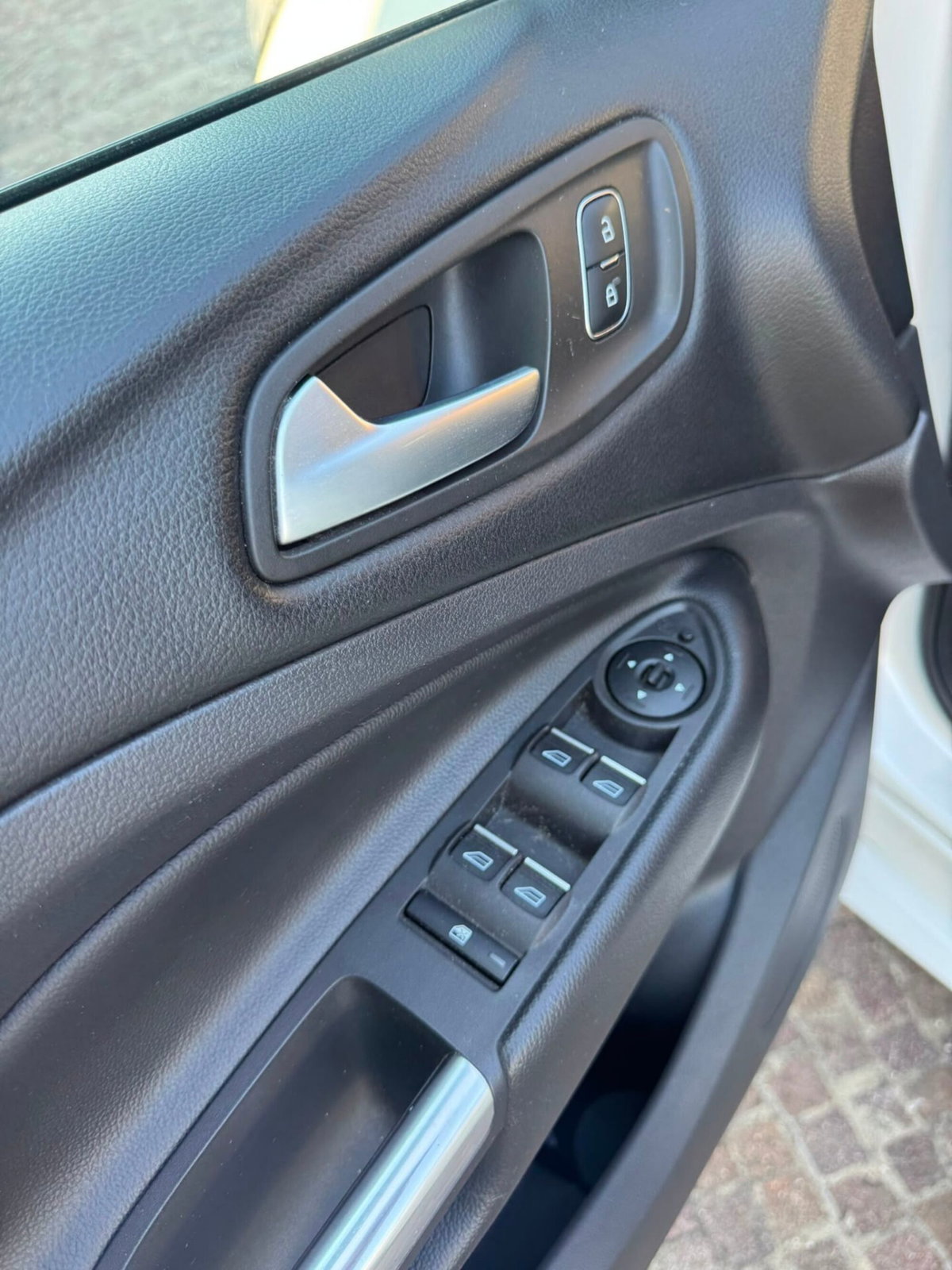 Ford Kuga 2.0 TDCI 150 CV S&S 4WD Powershift ST-Line (9)