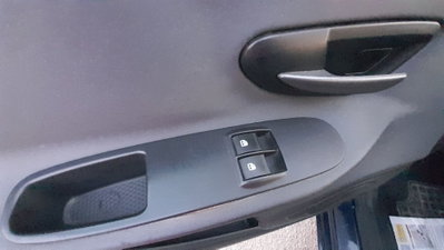 Lancia Ypsilon 1.2 69 CV 5 porte GPL Ecochic Silver (5)