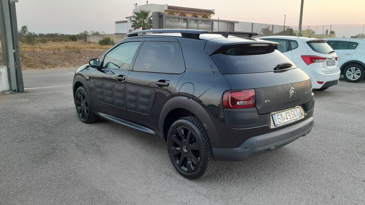Citroen C4 Cactus PureTech 82 Shine (17)