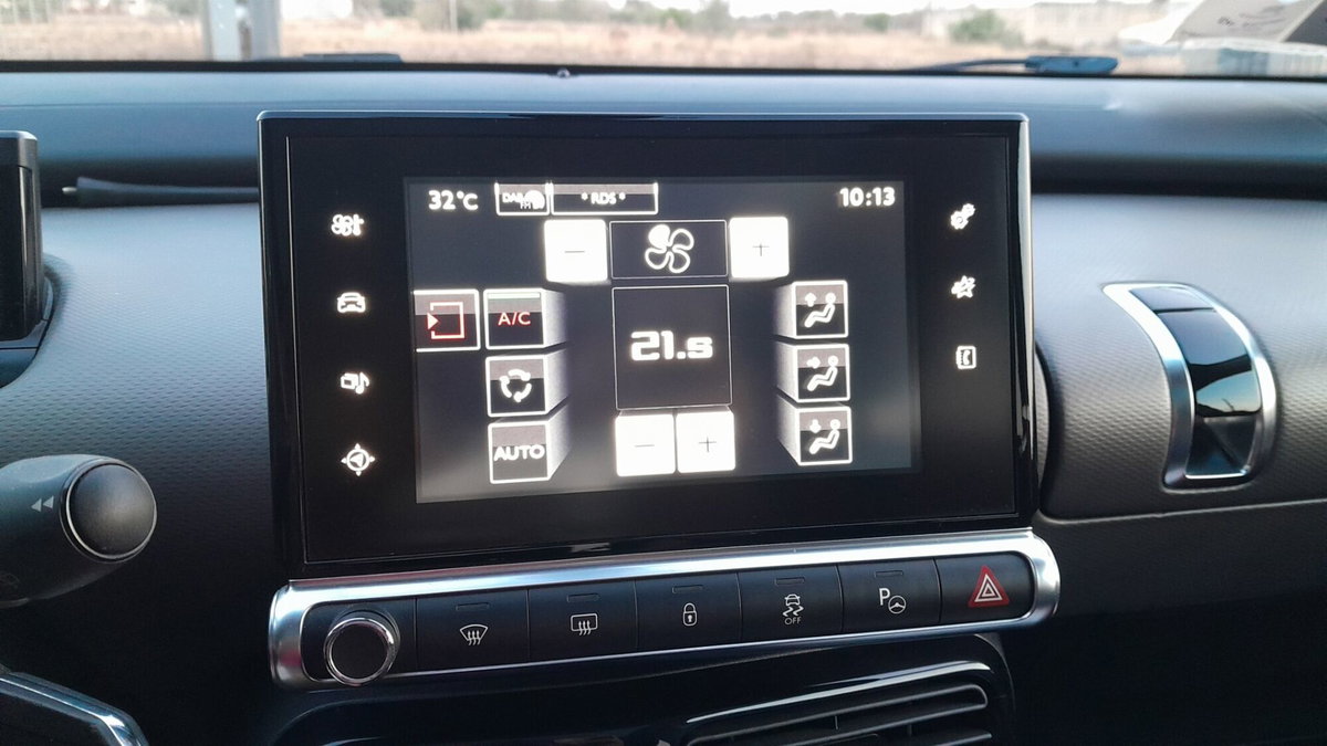 Citroen C4 Cactus PureTech 82 Shine (8)