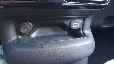 Citroen C4 Cactus PureTech 82 Shine (9)
