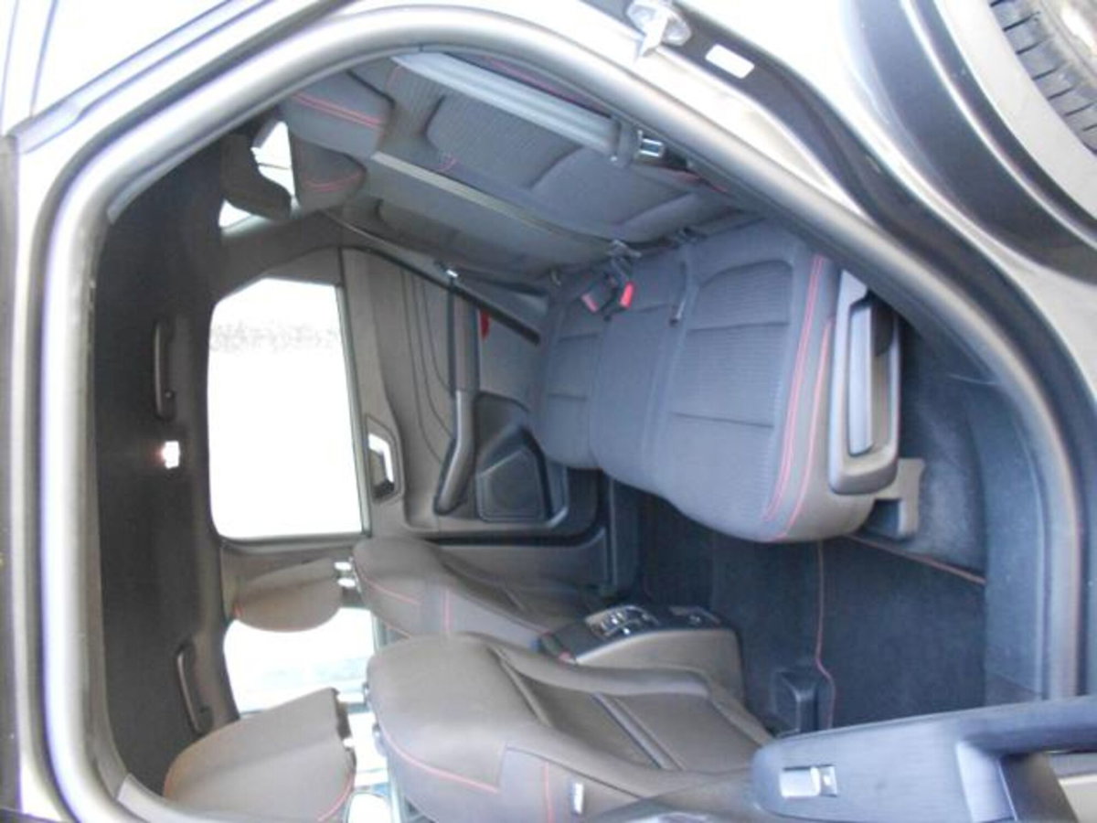 Ford Kuga 2.0 EcoBlue Hybrid 150 CV 2WD ST-Line X (10)