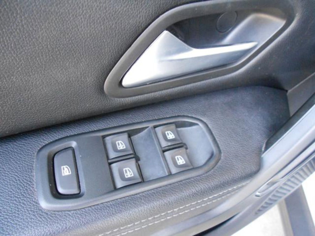 Dacia Duster 1.0 TCe GPL 4x2 Prestige Up (9)