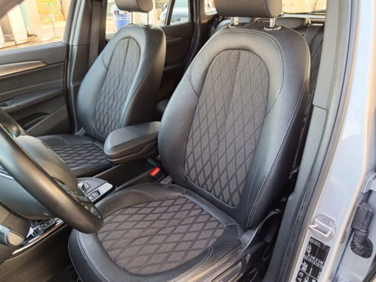 BMW X1 xDrive18d xLine Plus (10)