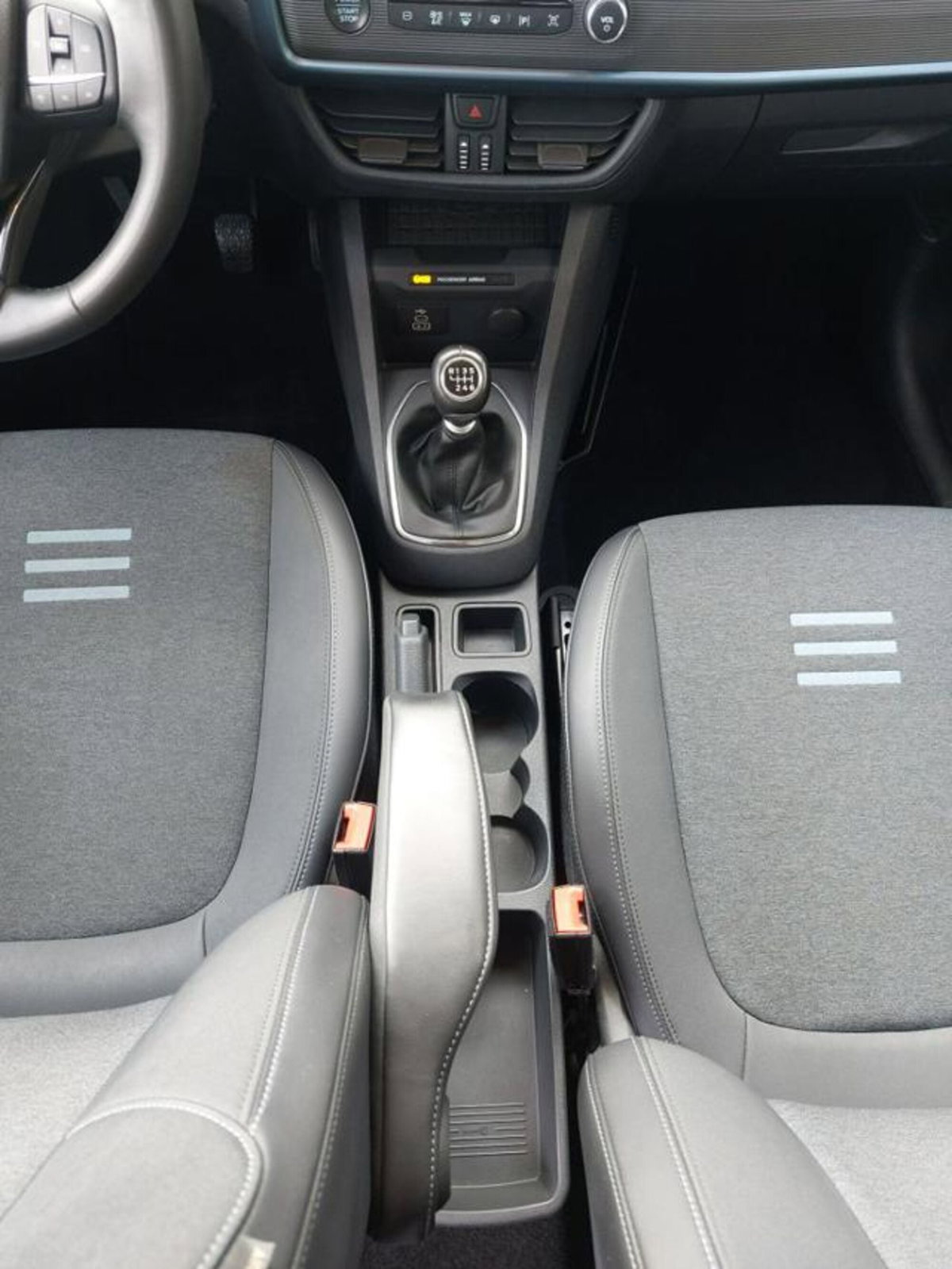 Ford Tourneo Courier 1.0 EcoBoost 100 CV Plus (11)