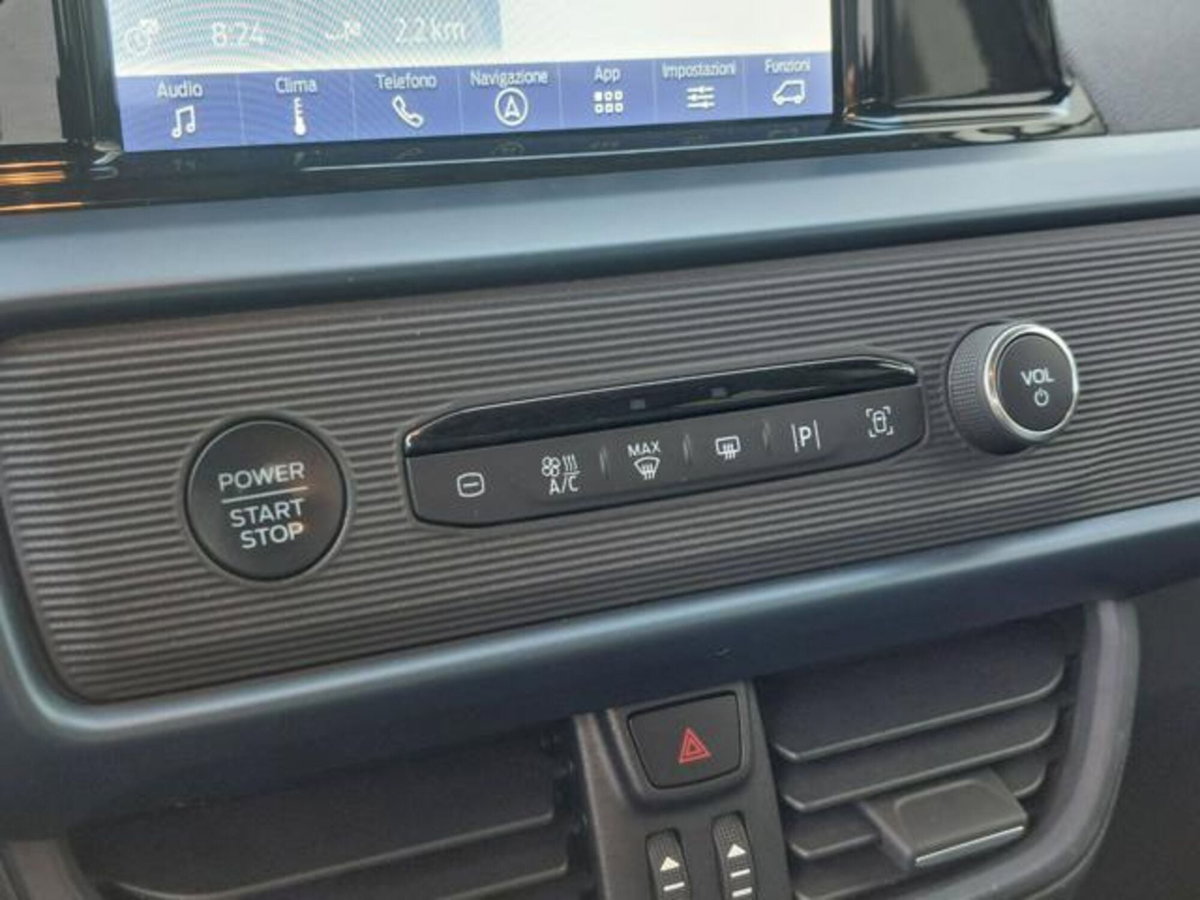Ford Tourneo Courier 1.0 EcoBoost 100 CV Plus (13)