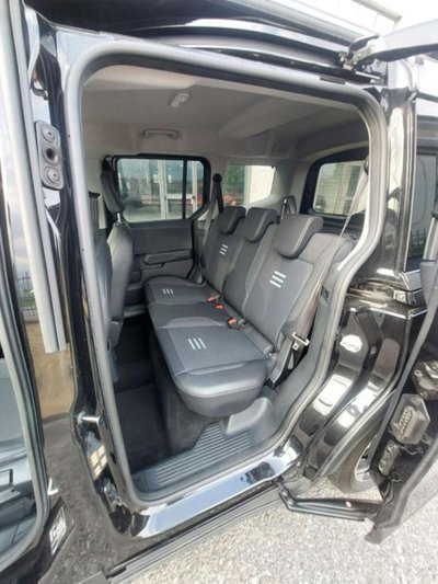 Ford Tourneo Courier 1.0 EcoBoost 100 CV Plus (9)