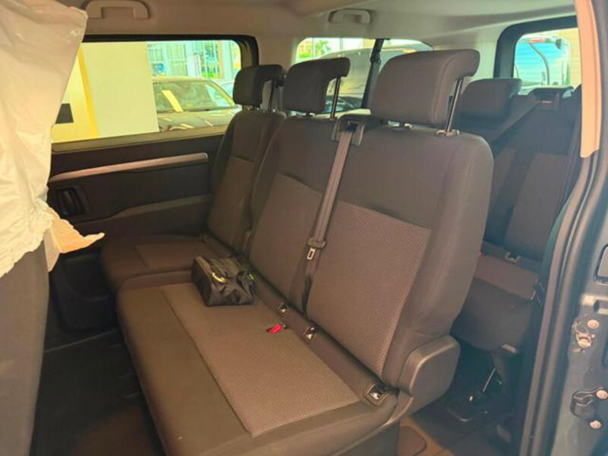 Fiat Ulysse combi M1 2.0 bluehdi 180cv L3H1 AT8 (7)