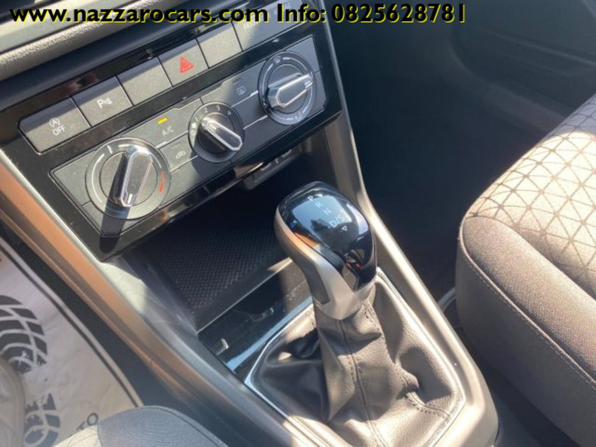 Volkswagen T-Cross 1.0 TSI 110 CV DSG Sport (18)