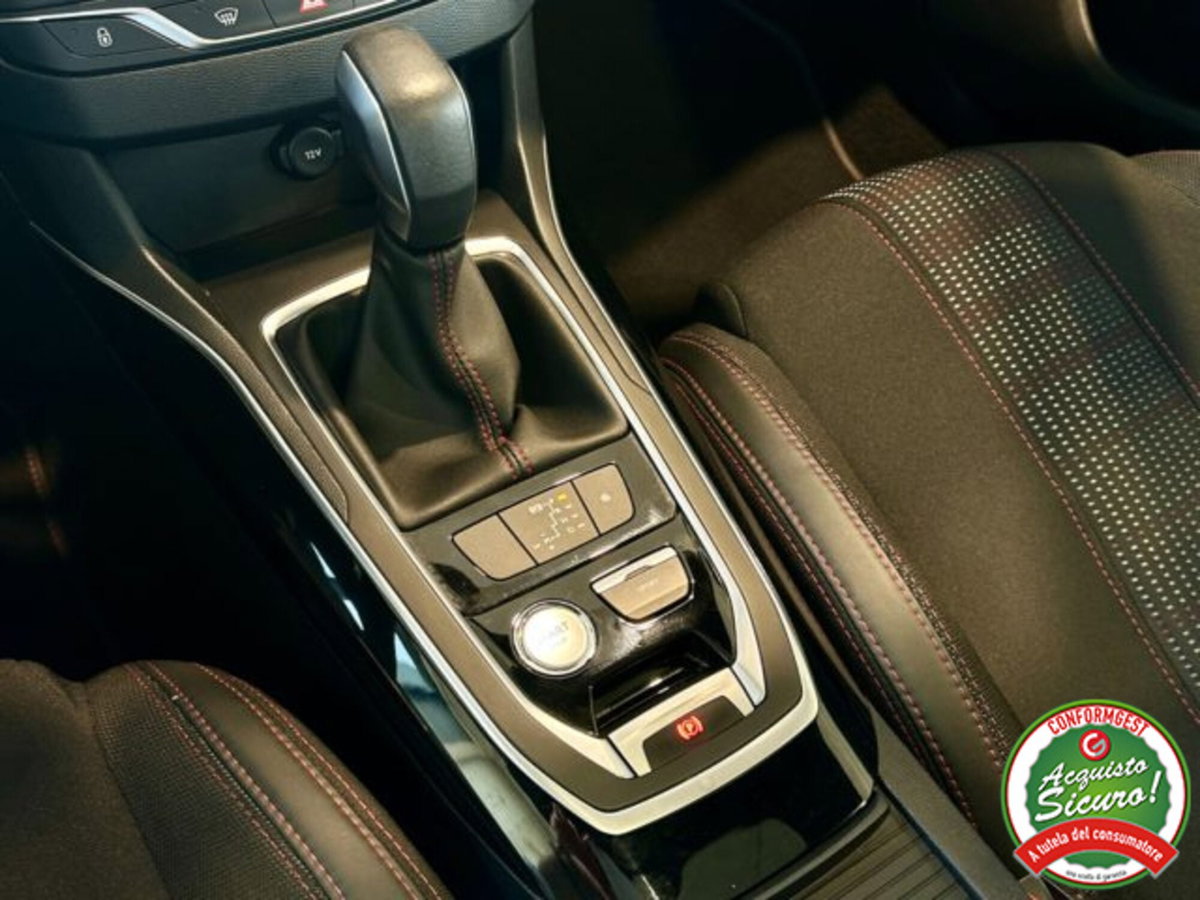 Peugeot 308 PureTech Turbo 130 S&S EAT6 GT Line (17)