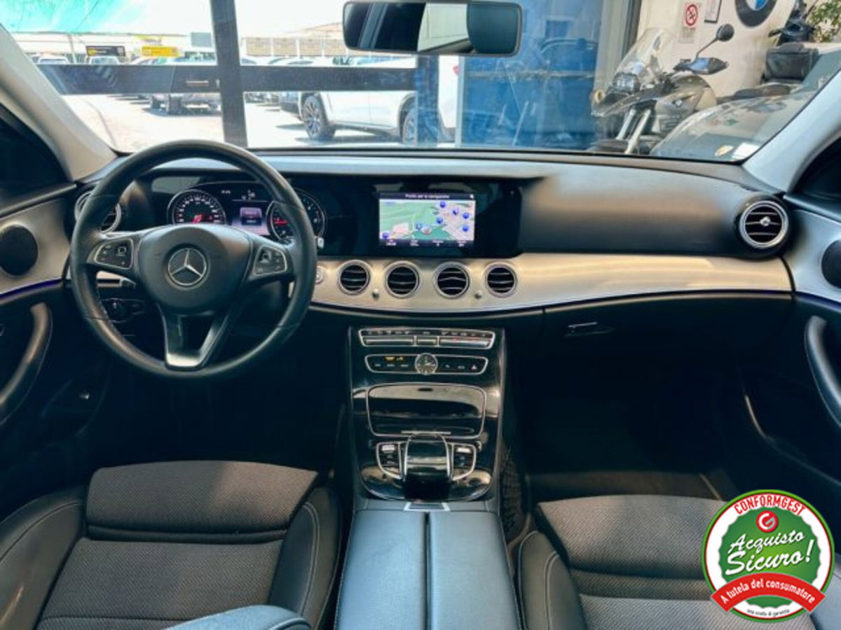 Mercedes-Benz Classe E Station Wagon 220 d 4Matic Auto Sport All-Terrain (11)