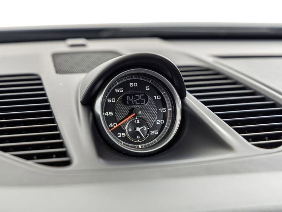 Porsche 911 Cabrio 3.0 Targa 4 GTS (10)