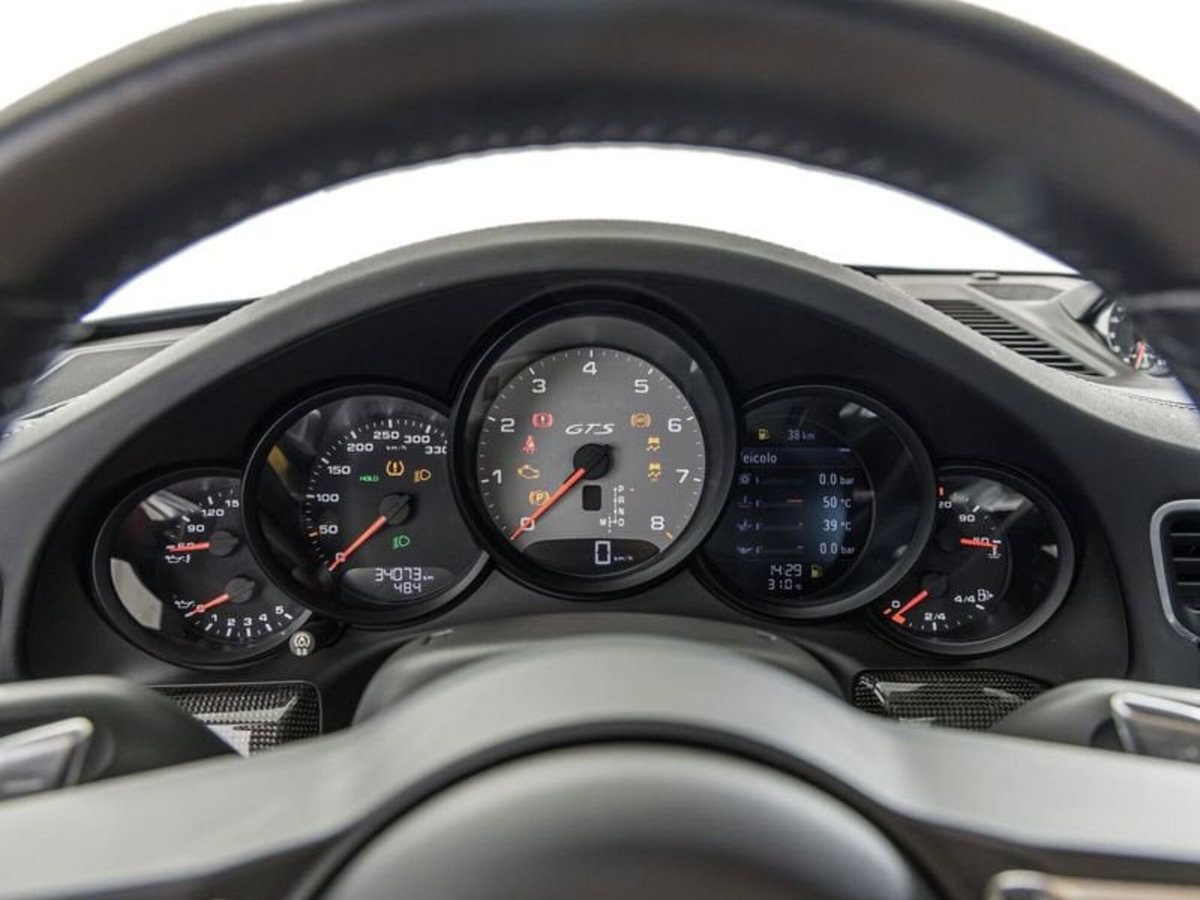 Porsche 911 Cabrio 3.0 Targa 4 GTS (12)