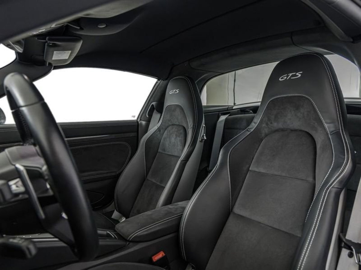 Porsche 911 Cabrio 3.0 Targa 4 GTS (16)