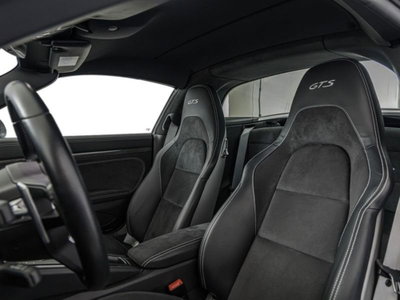 Porsche 911 Cabrio 3.0 Targa 4 GTS (16)