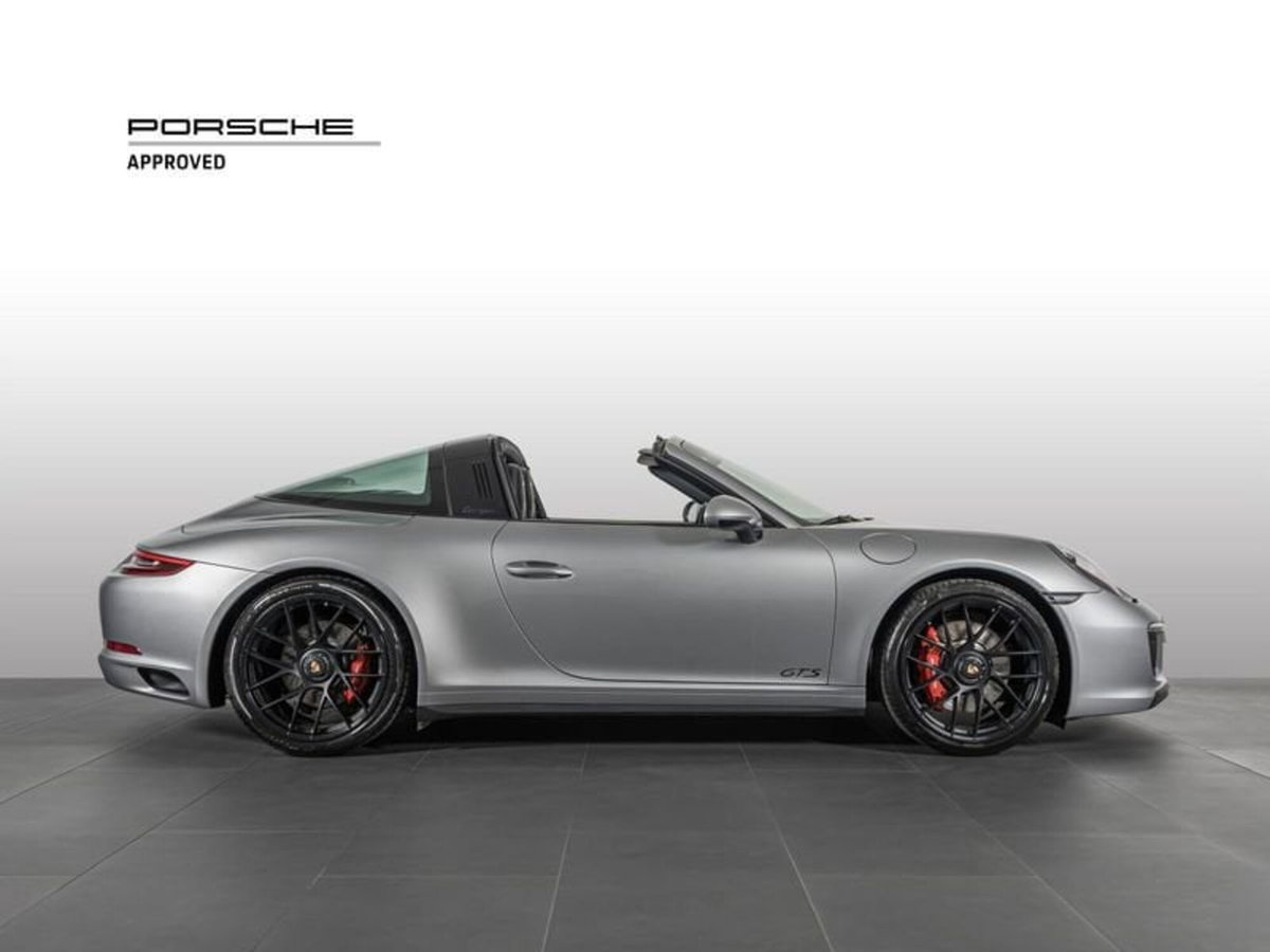 Porsche 911 Cabrio 3.0 Targa 4 GTS (7)