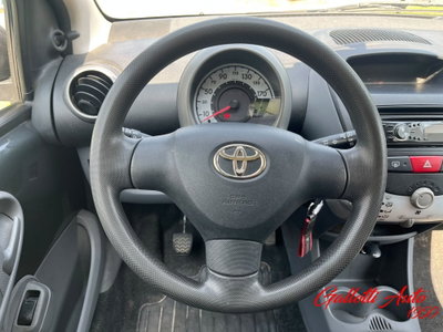 Toyota Aygo 1.0 12V VVT-i 3 porte M-MT (11)