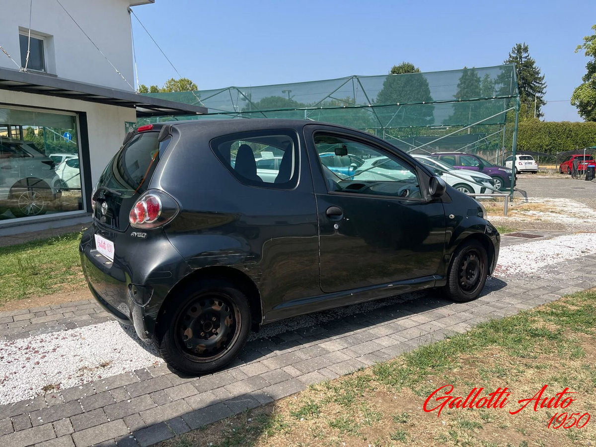 Toyota Aygo 1.0 12V VVT-i 3 porte M-MT (8)