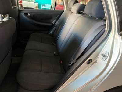 Toyota Corolla Station Wagon 1.D-4D M-MT Station Wagon (10)