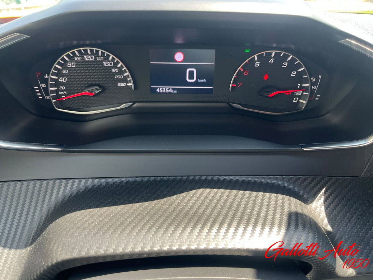 Peugeot 2008 1.2 puretech Allure s&s 100cv (12)