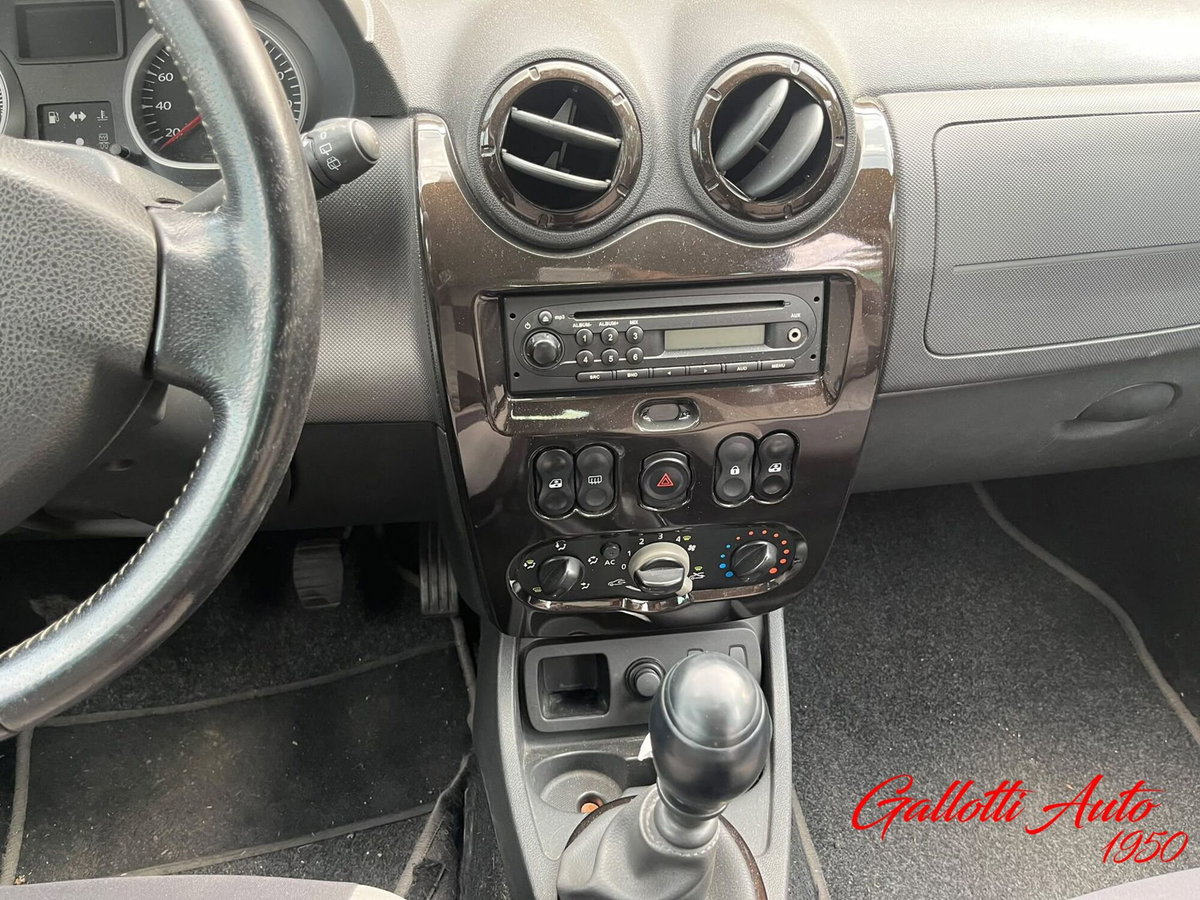 Dacia Duster 1.5 dCi 110CV 4x2 Ambiance (17)