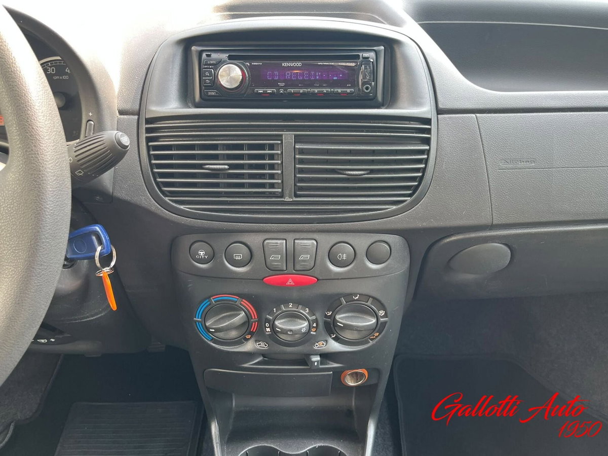 Fiat Punto Classic 1.2 5 porte Dynamic (13)