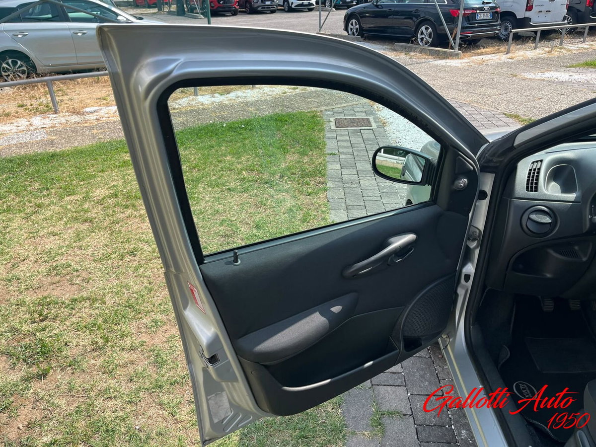 Fiat Punto Classic 1.2 5 porte Dynamic (16)