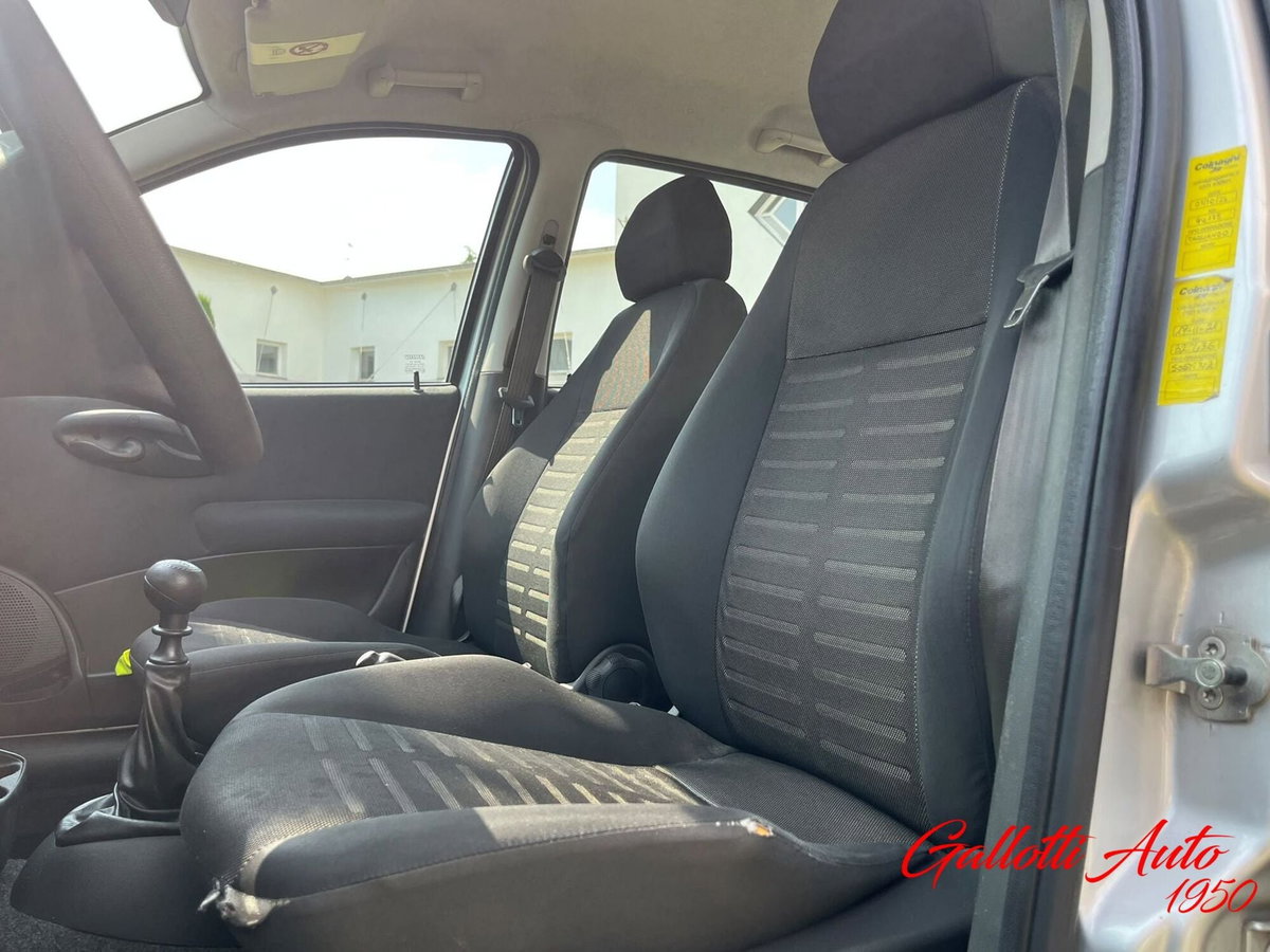 Fiat Punto Classic 1.2 5 porte Dynamic (9)